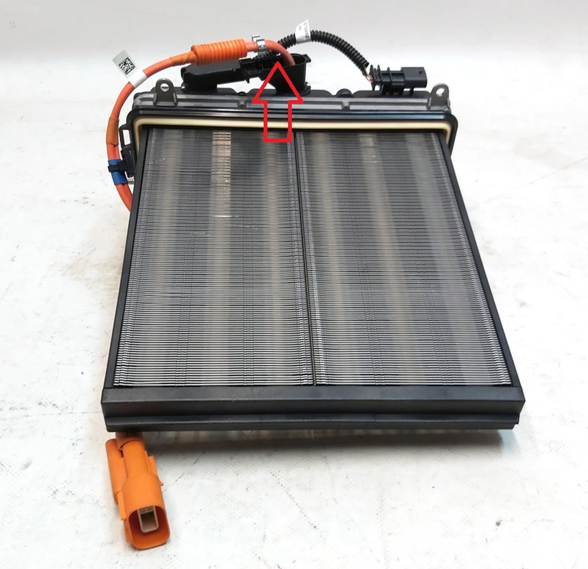 1 Елемент нагрівальний грубки салону в зборі з електропроводкою Tesla model 3 1088218-00-I