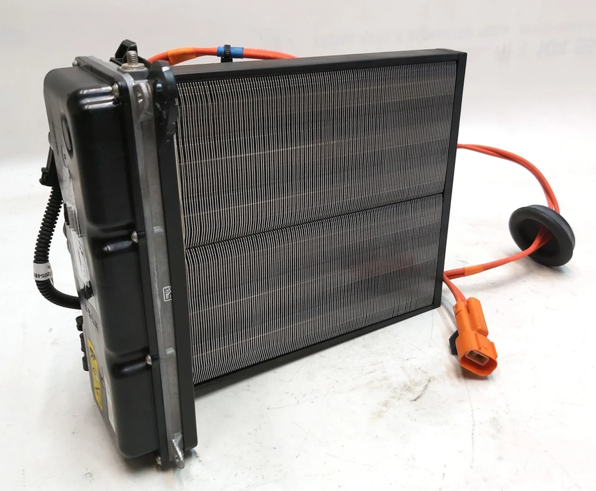 1 Елемент нагрівальний грубки салону в зборі з електропроводкою Tesla model 3 1088218-00-I