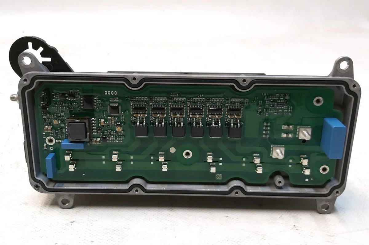 1 Елемент нагрівальний кліматичної уставновки (пічки) салону без електропроводки н/к Tesla model 3 1088218-00-I