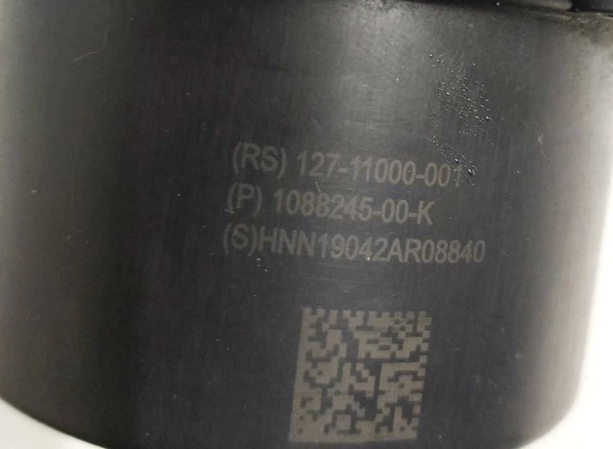 Мотор охлаждающей жидкости расширительного бачка Tesla model 3 1088245-00-J