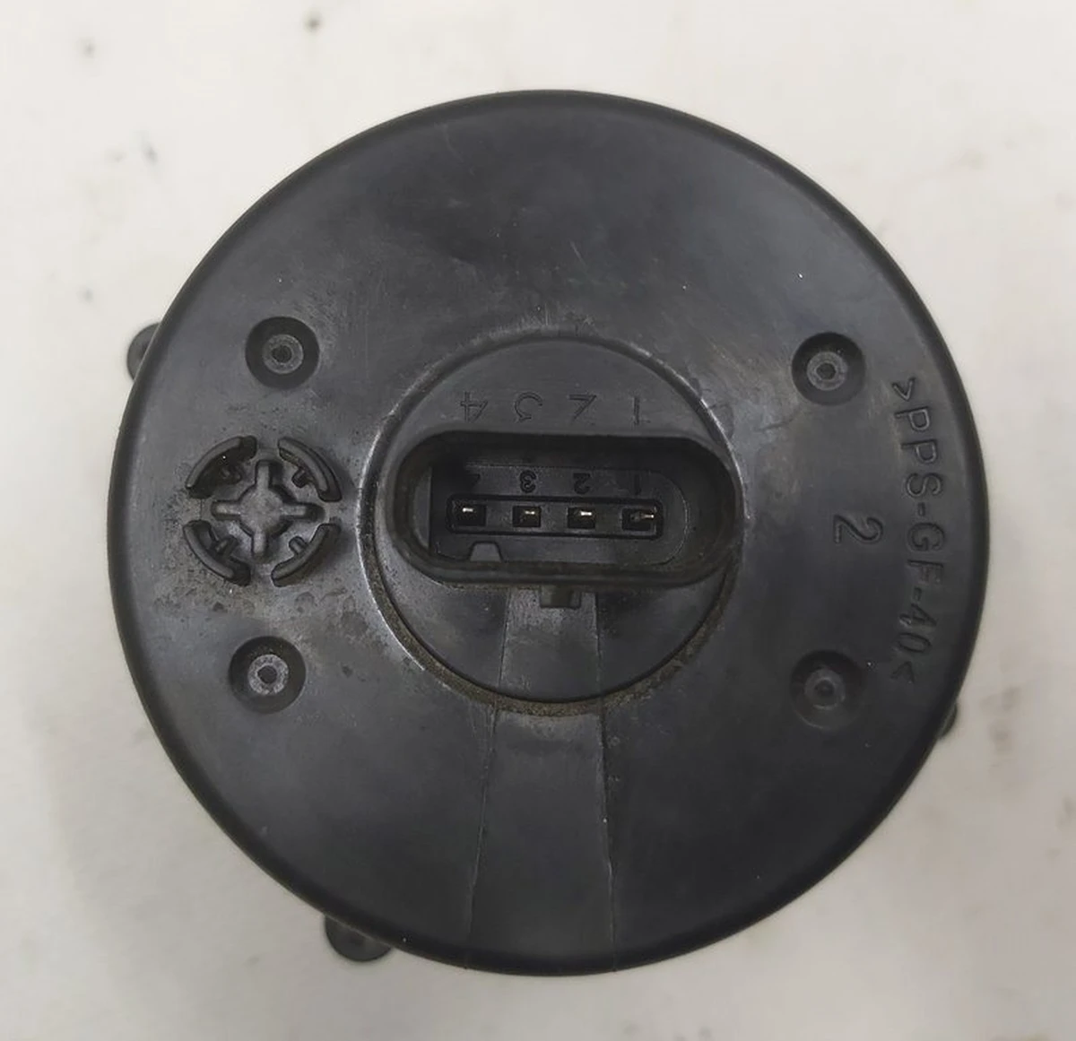 Мотор охлаждающей жидкости расширительного бачка Tesla model 3 1088245-00-J