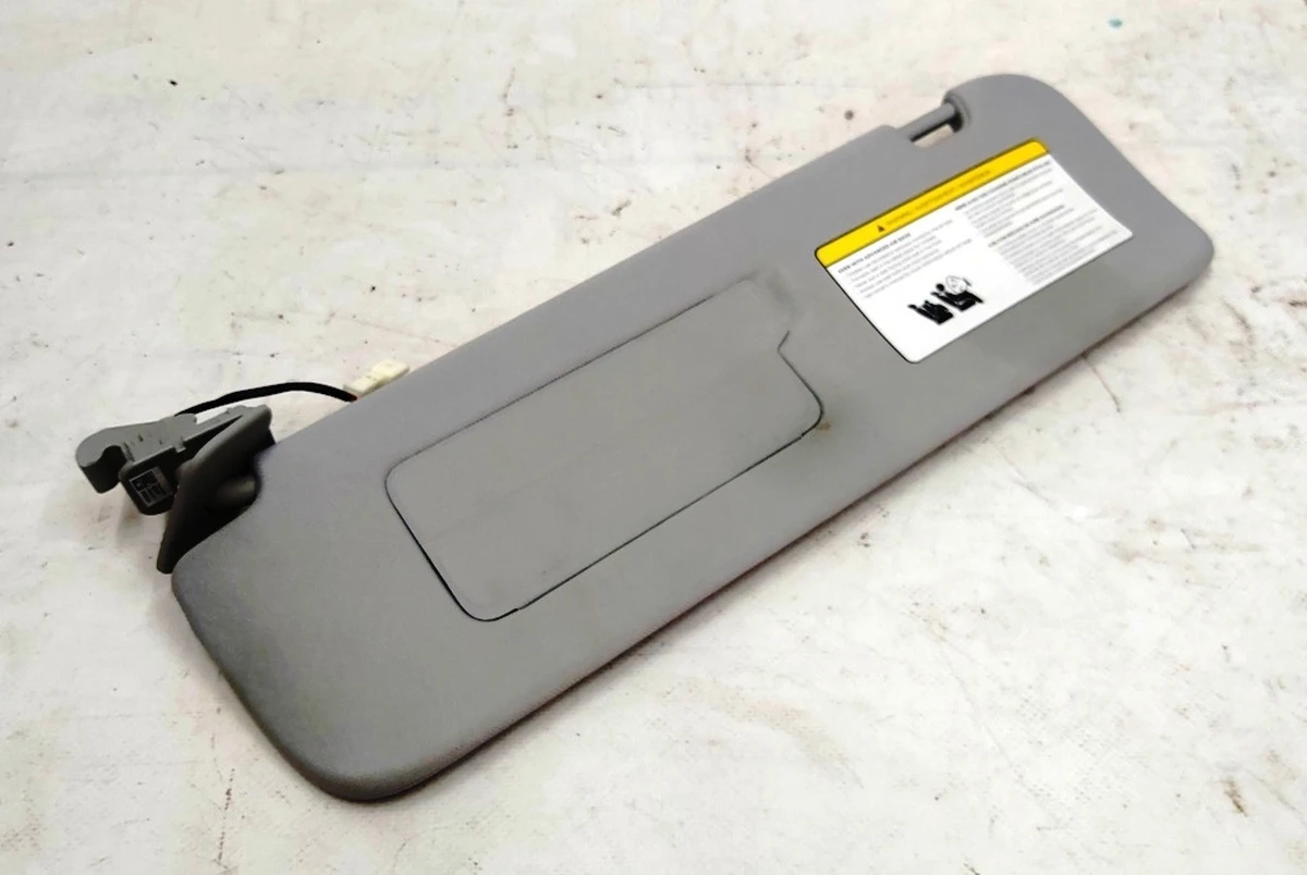 1 Козырек солнцезащитный левый водительский PROVIDENCE (текстиль) с повреждением Tesla model 3 1088738-01-I