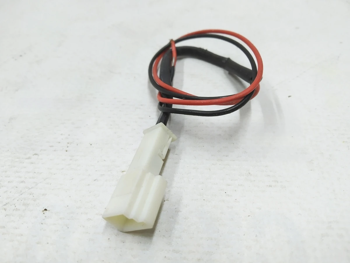 2 Разъем подсветки козырька солнцезащитного Tesla model 3 1088738-1088740