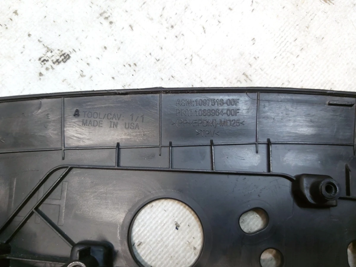 1R LH SIDE SHLD OB Tesla Model 3, Model Y 1088964-00-F