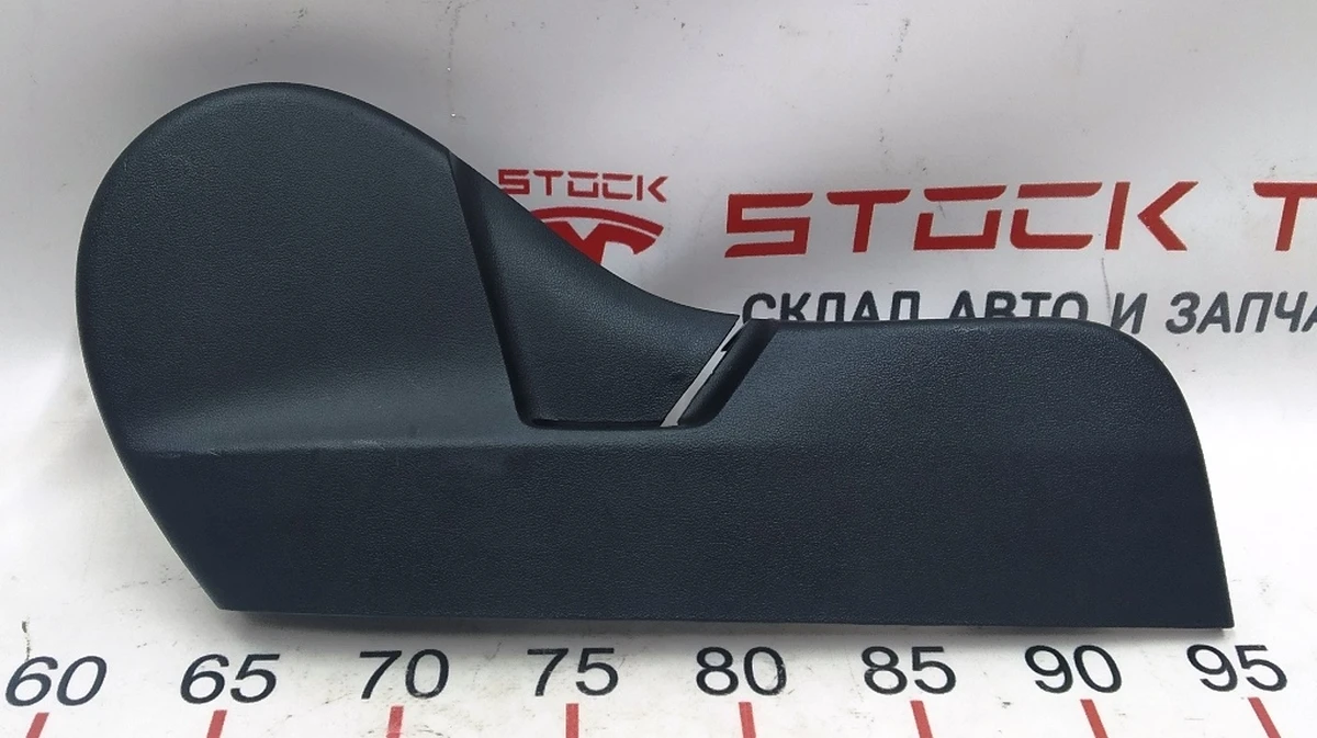 6 Накладка декоративна сидіння водія нижня права Tesla Model 3, Model Y 1557725-00-E