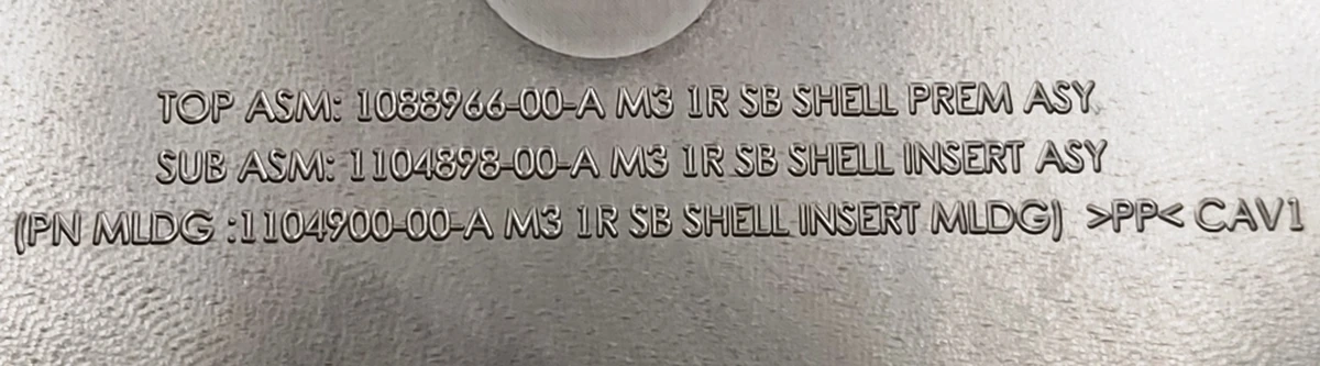 1 Чохол-накладка задня спинки сидіння водія/пасажира з пошкодженням Tesla model 3 1088966-00-B