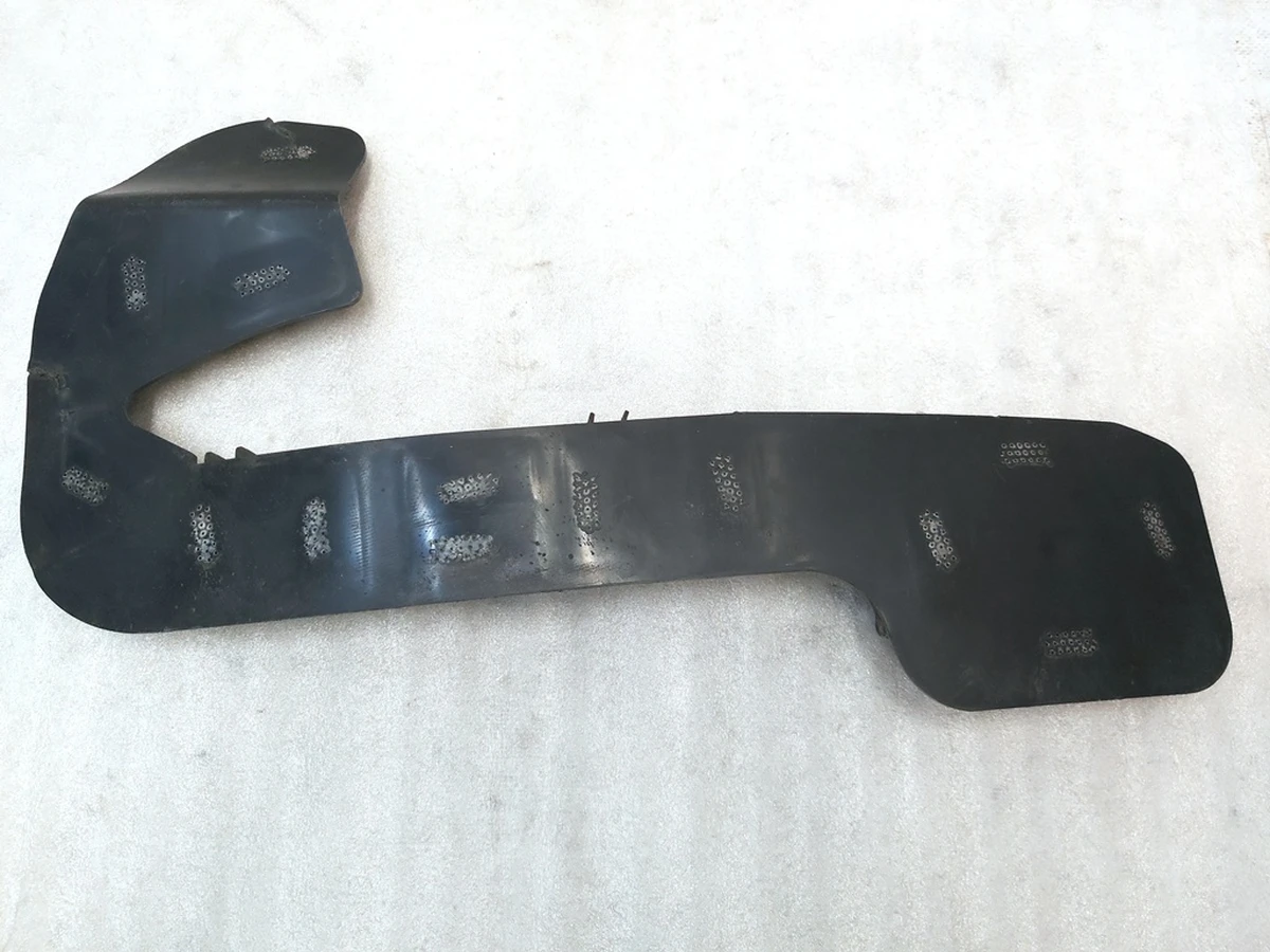 1 Кронштейн фары противотуманной правой (полной) UP-LEVEL Tesla Model 3 1089450-00-A