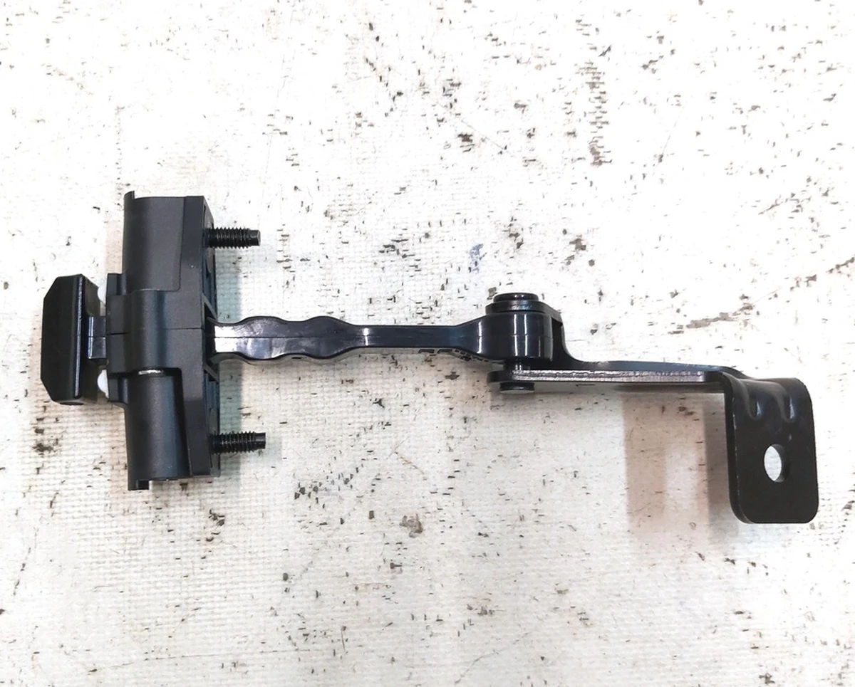 7 FRONT LH DOOR CHECK STRAP Tesla Model 3, Model 3 Jan 2024 1089507-00-D