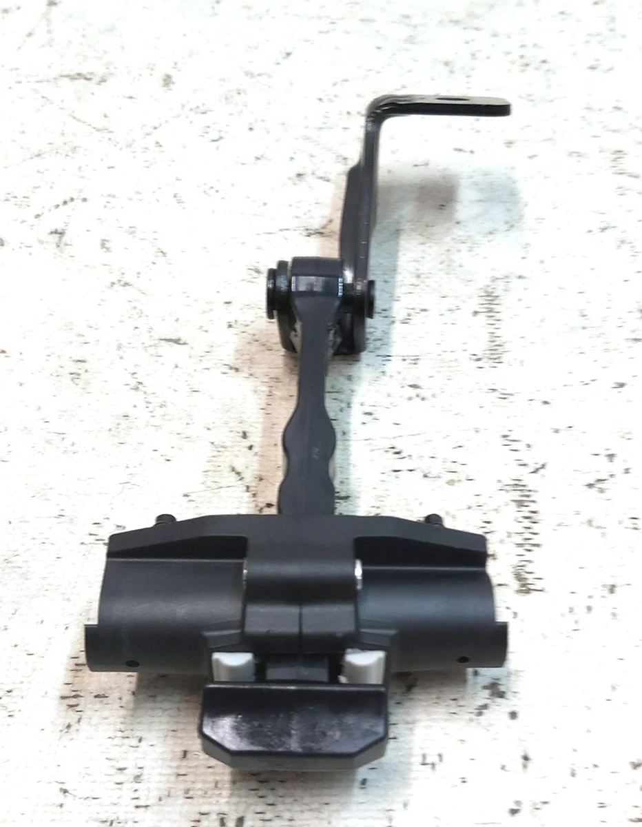 7 FRONT LH DOOR CHECK STRAP Tesla Model 3, Model 3 Jan 2024 1089507-00-D