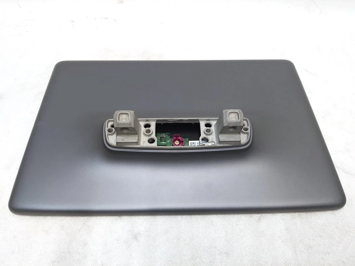 1 Дисплей з тачскрином з пошкодженням корпусу екрану, повітряні бульбашки Tesla model 3, Y 1089543-00-H