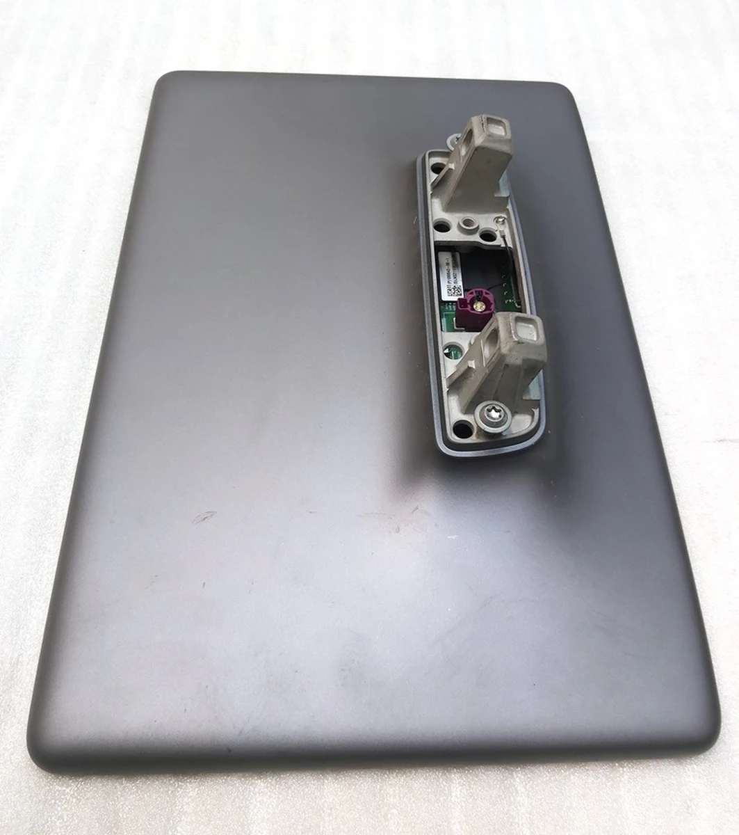 1 Дисплей з тачскрином робітник із пошкодженням екрану Tesla model 3, model Y 1089543-00-H