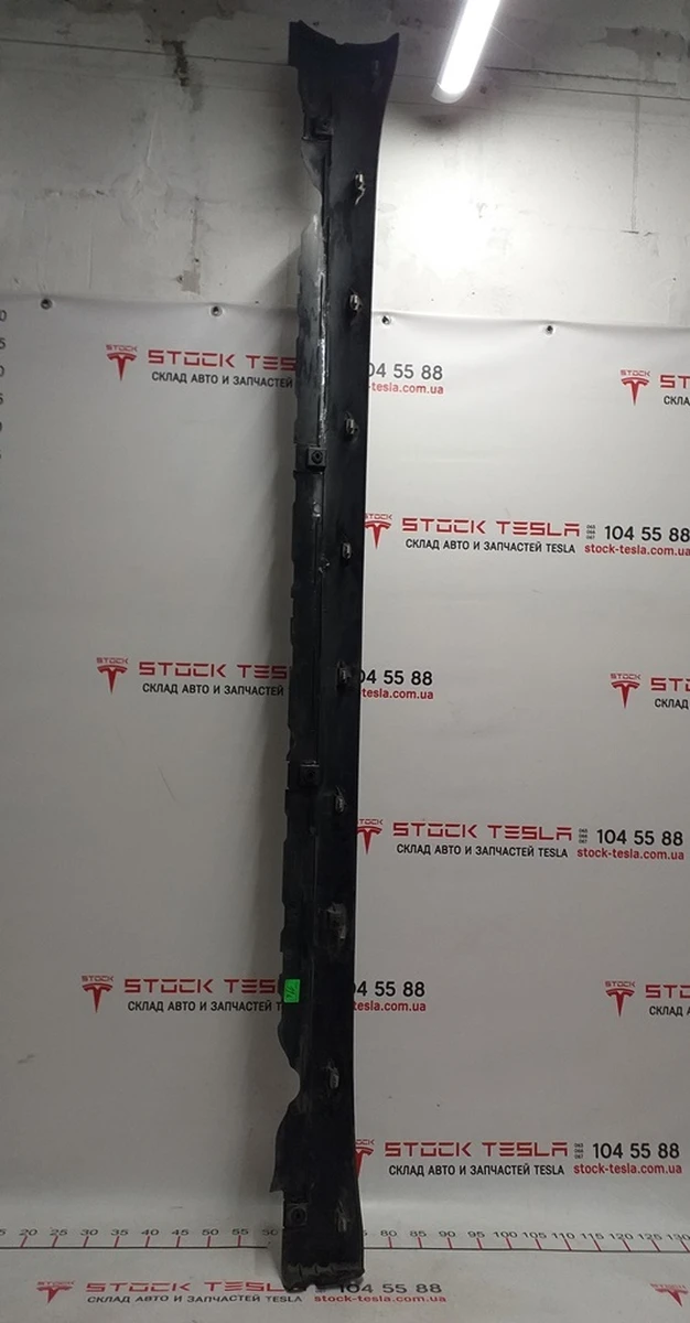 1 Накладка порога лева рокерна панель (структурна) Tesla model 3 1089828-00-D