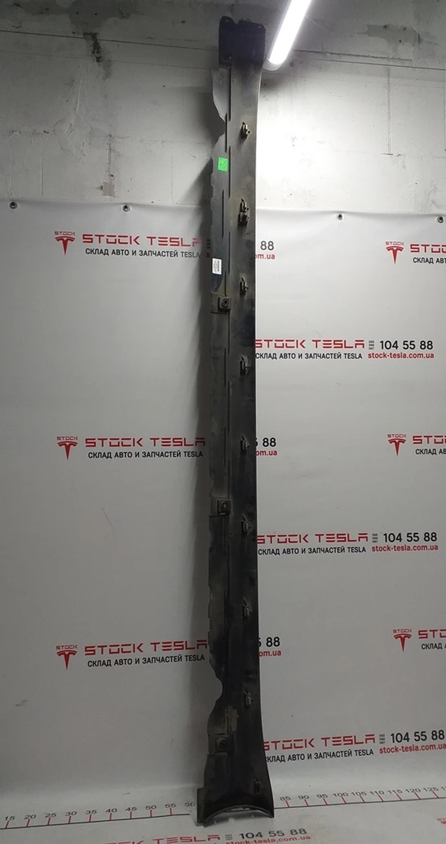 2 Door sill right rocker panel (structural) Tesla model 3 1089829-00-D