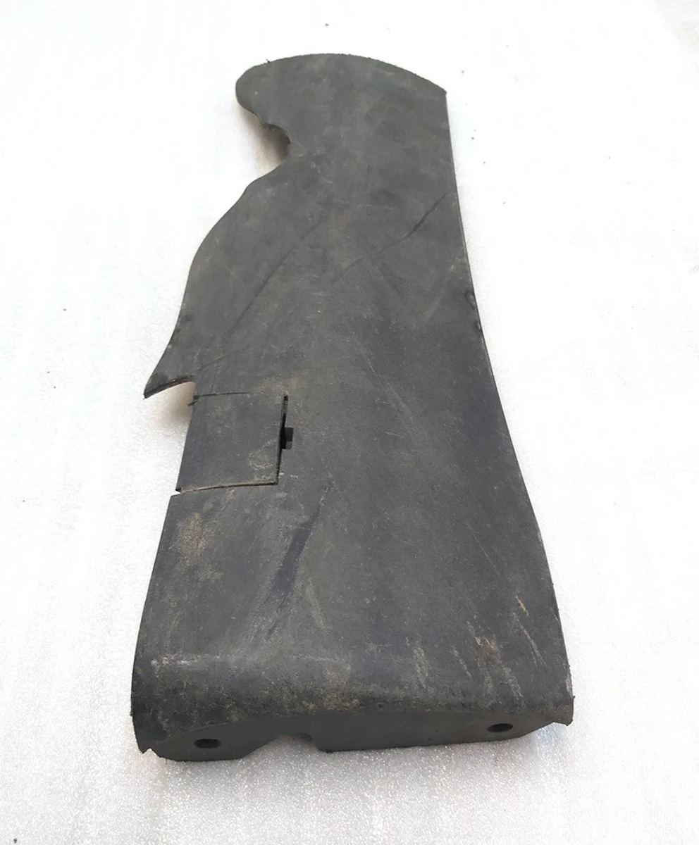 2 Фрагмент накладки порога правої рокерної панелі (структурної) Tesla model 3 1089829-00-D