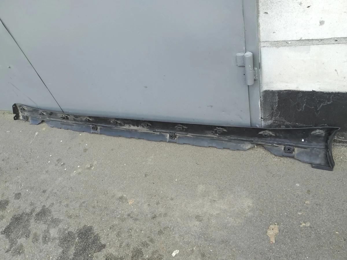 2 Накладка порога права рокерних панель (структурна) паяна під фарбування Tesla model 3 1089829-00-D