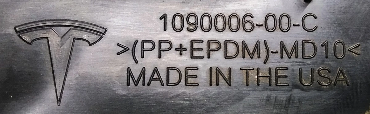 4 Крышка блока переключателей двери передней левой Tesla model 3 1090006-00-D