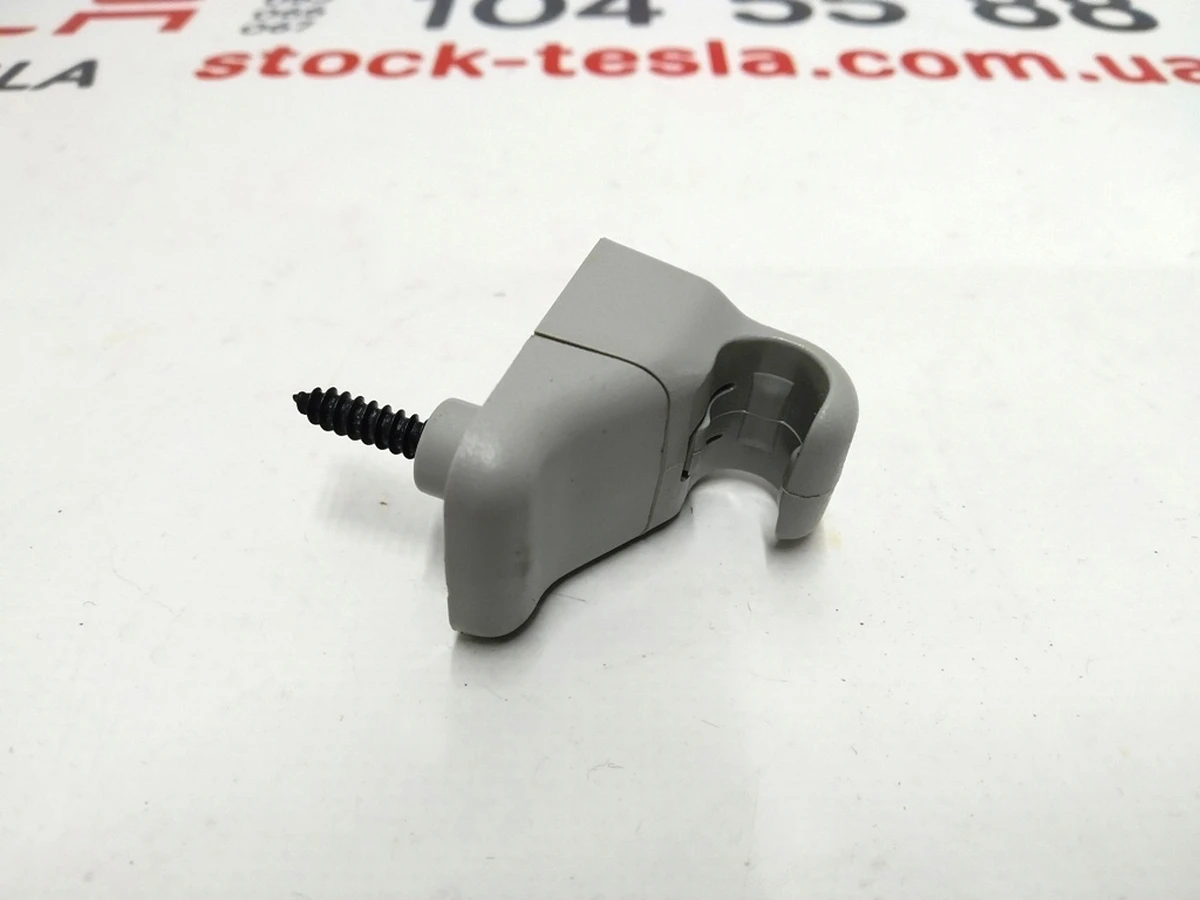 6 Держатель козырька солнцезащитного BASE (в сборе) Tesla model 3 1090079-00-B