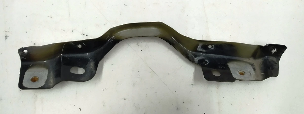 47 Quarter Front Right Wing Mount Bracket Inner Tesla Model 3 1090160-S0-A