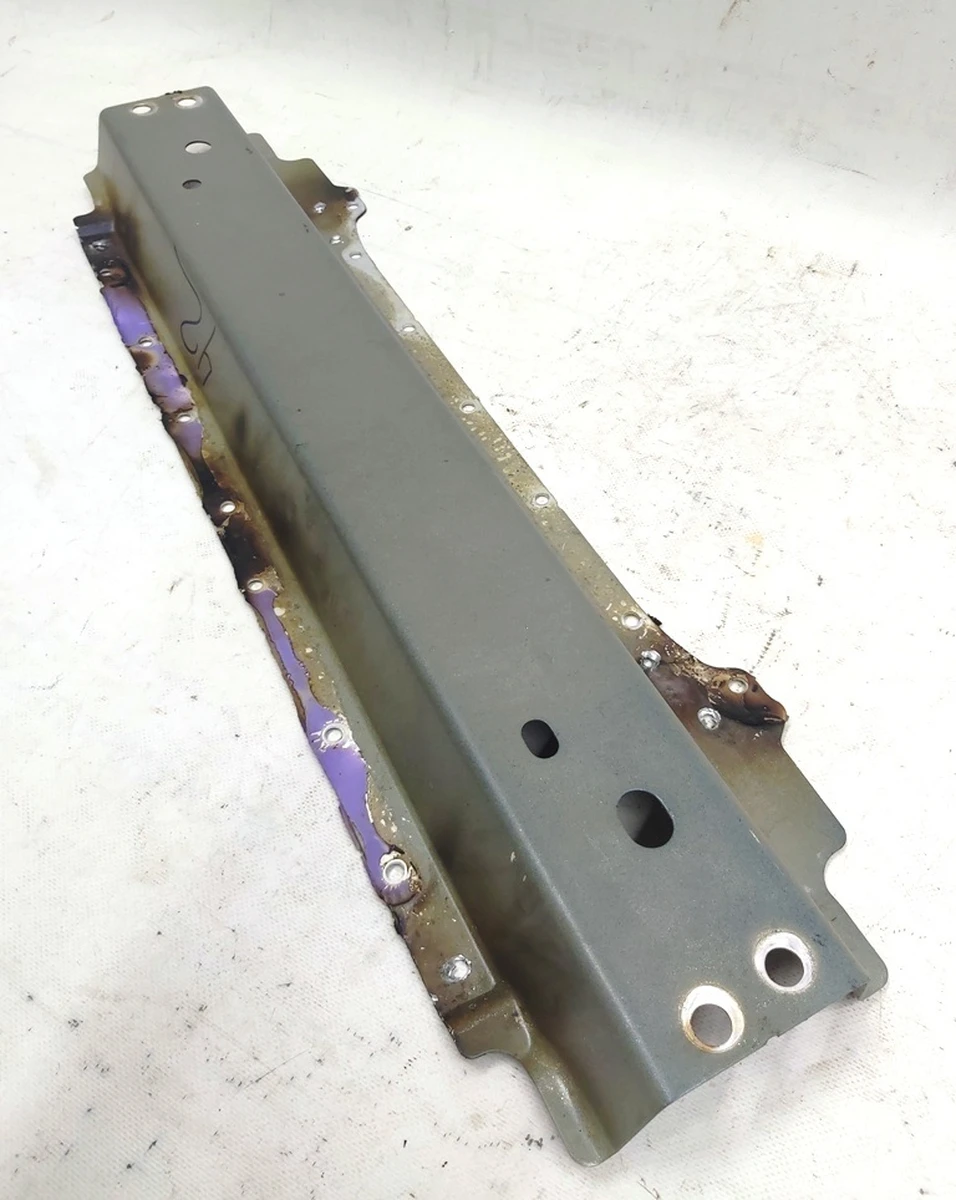 4 Підсилювач кузовної панелі над заднім двигуном поперечний верхній Tesla model 3 1090395-S0-A