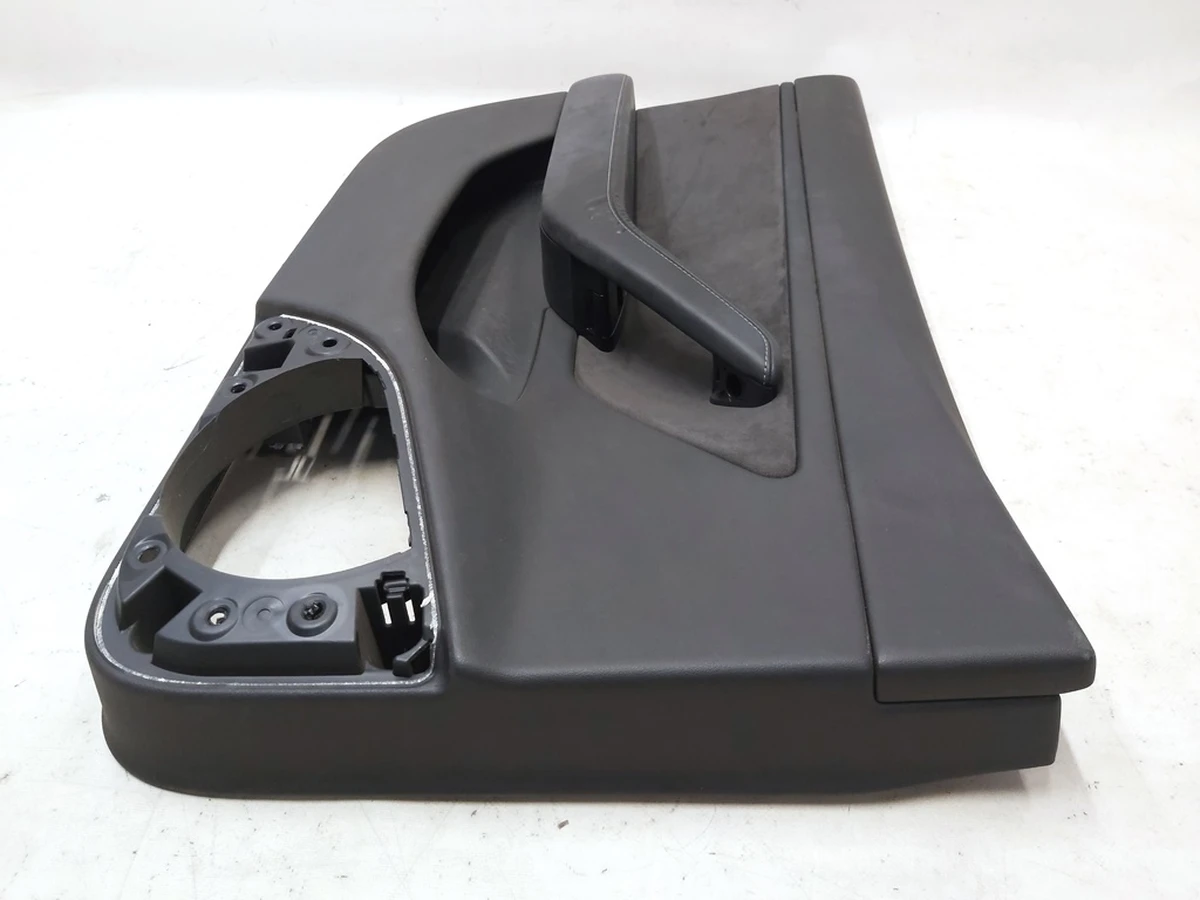 1 Карта дверей передньої лівої PREM BLACK з блоком склопідйомника (глянець) з пошкодженням без накладки на динамік Tesla model 3 1090409-91-L