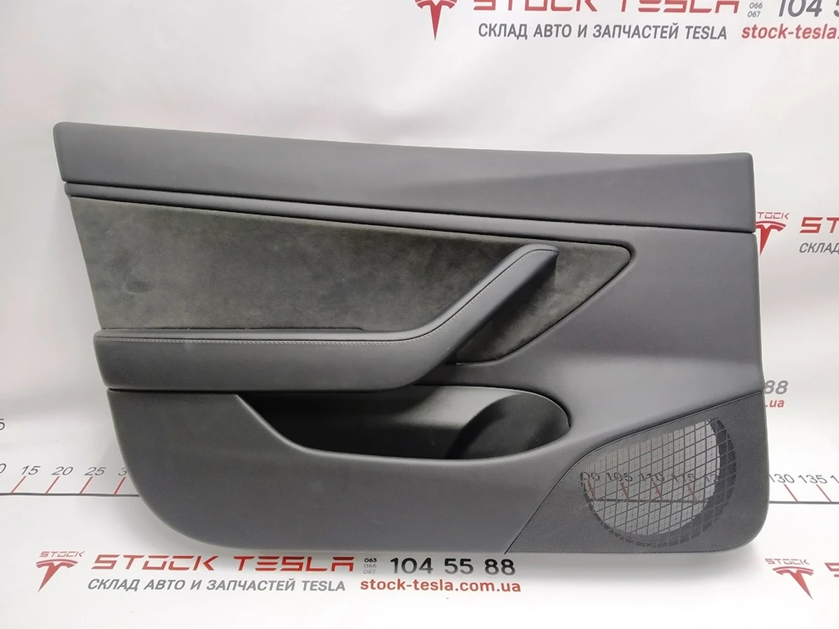 Карта двери передней левой в сборе с блоком рег. стеклоподъемниками PREM BLACK Tesla model 3 1090409-91-K