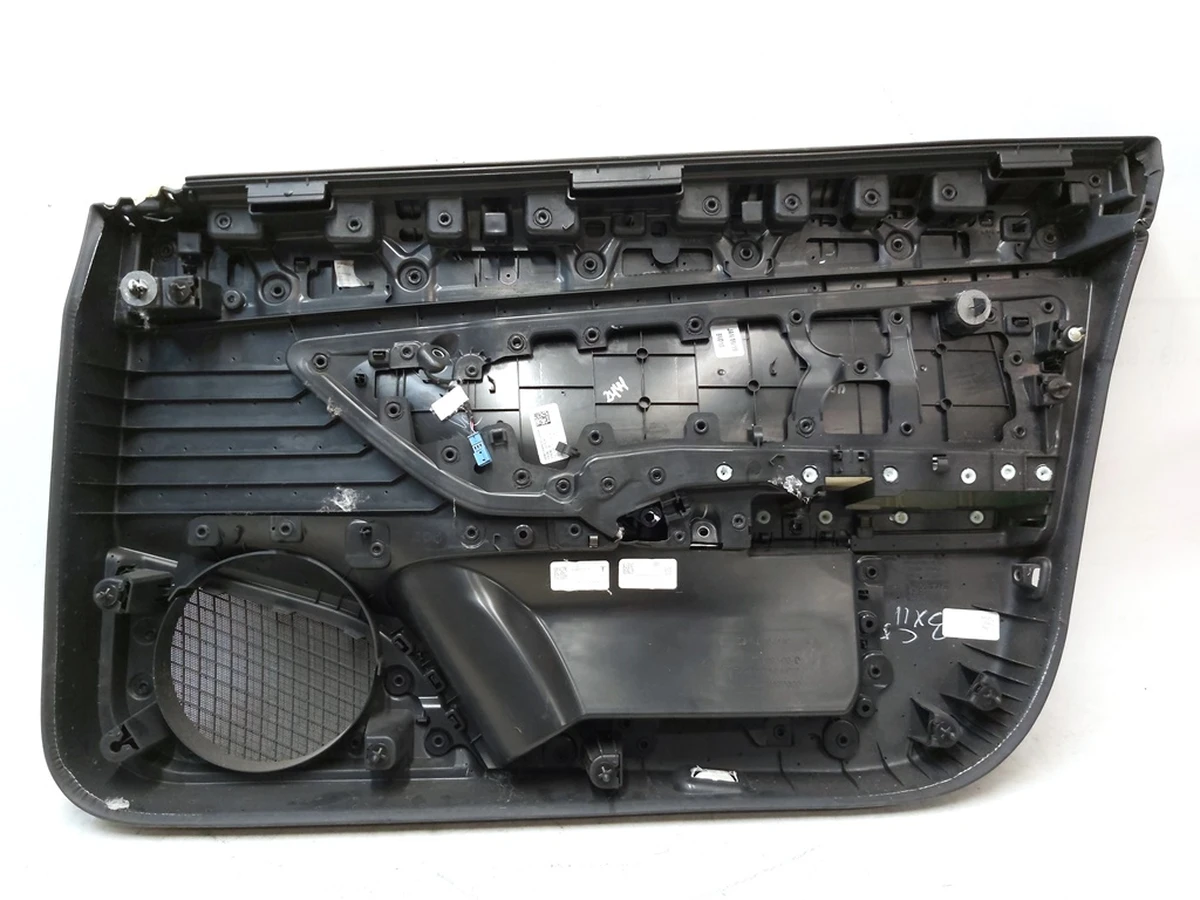 1 DOOR TRIM FRONT, LEFT HAND LEFT HAND DRIVE ASY, PREM WHITE without window lifter unit, speaker with damage Tesla model 3 1090409-92-L