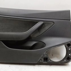 1 Карта дверей передньої лівої PREM BLACK без декоративної накладки на динамік Tesla model 3 1090409-01-H