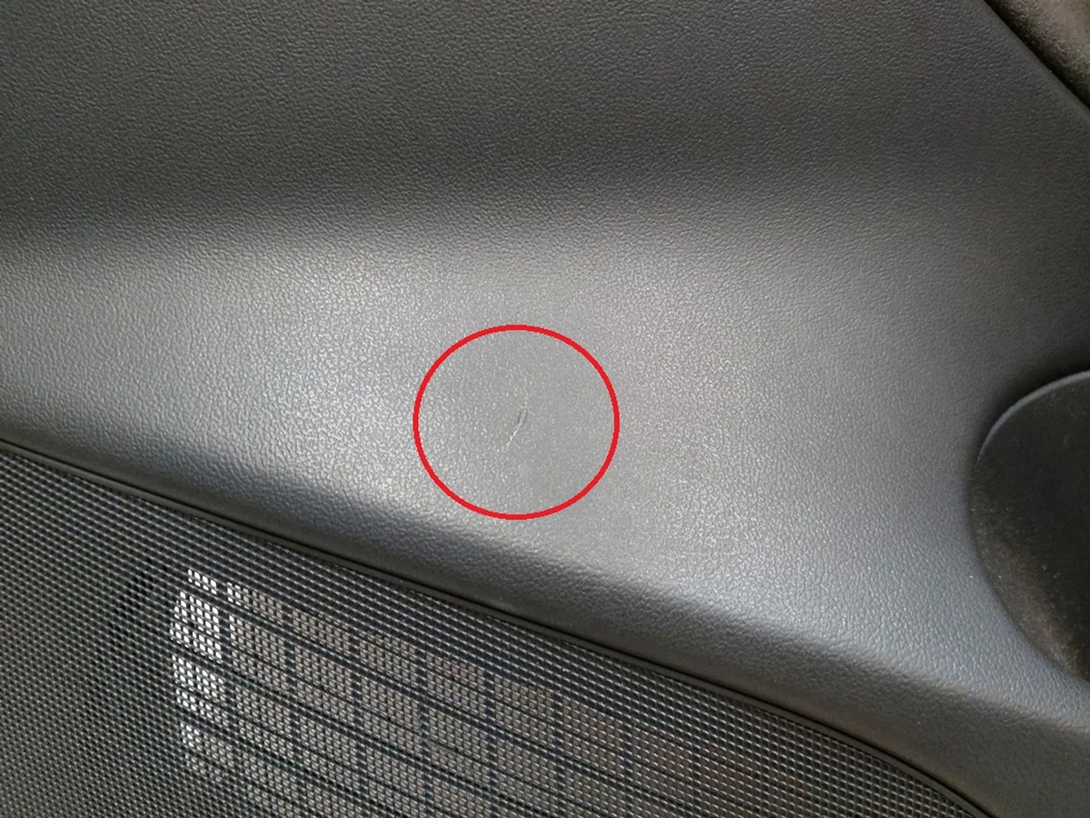 14 Карта двери передней правой PREM BLACK с повреждением Tesla model 3 1090411-01-I