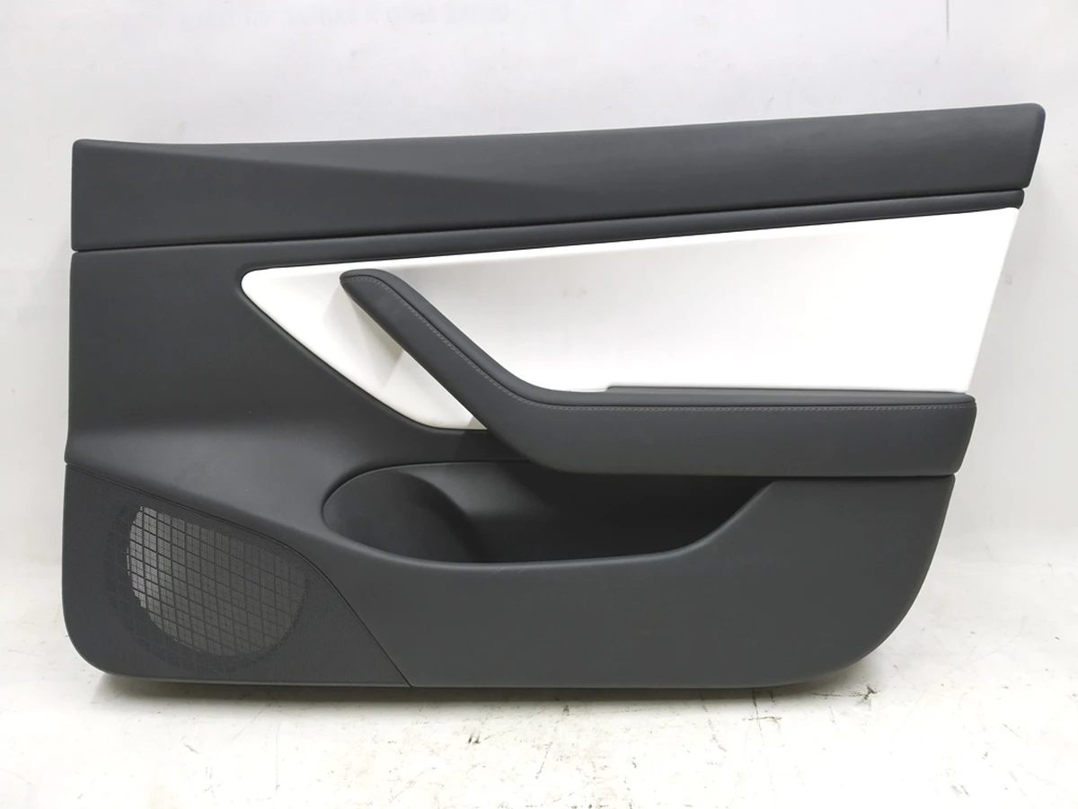 1 Карта двери передней правой PREM WHITE в сборе с блоком рег. стеклоподъемника Tesla model 3 1090411-02-H