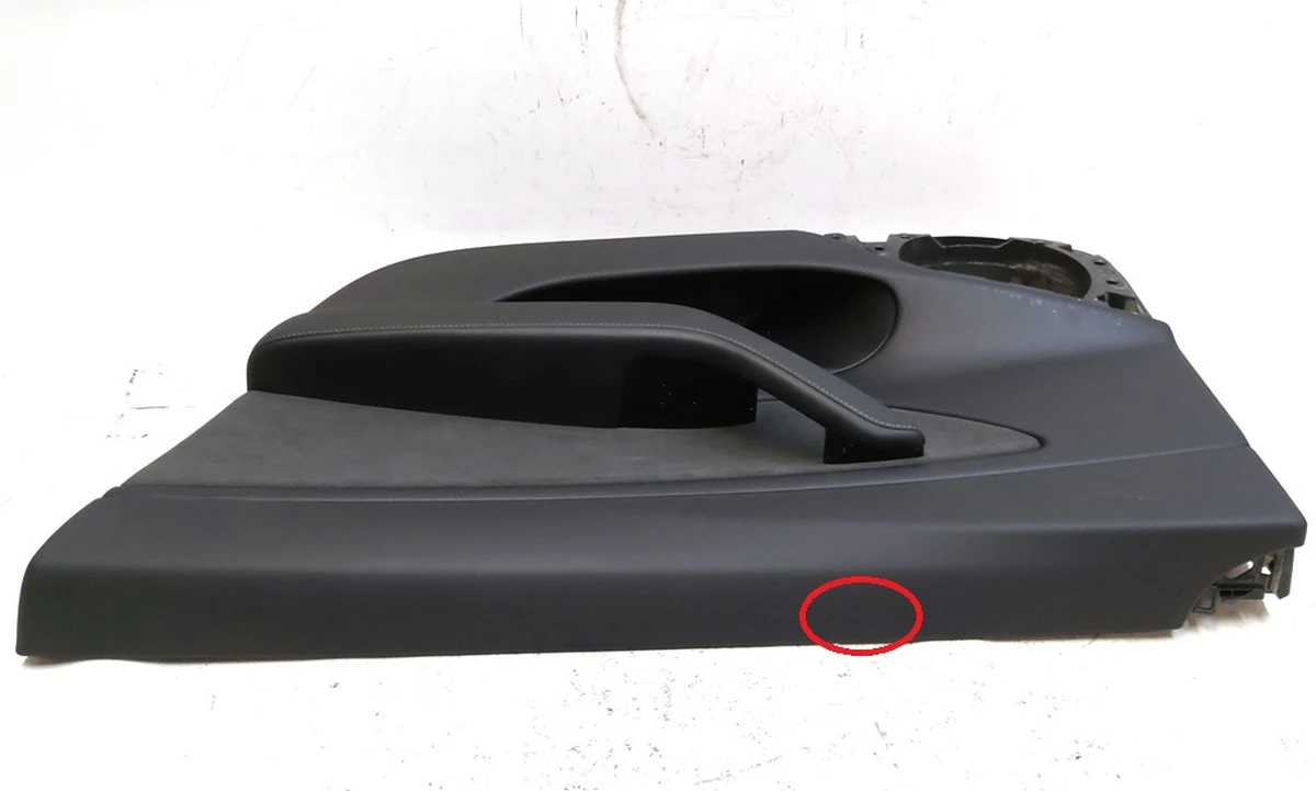 1 Карта двери передней правой PREM BLACK в частичном сборе с блоком регулировки стеклоподъемника с повреждением Tesla model 3 1090411-91-K