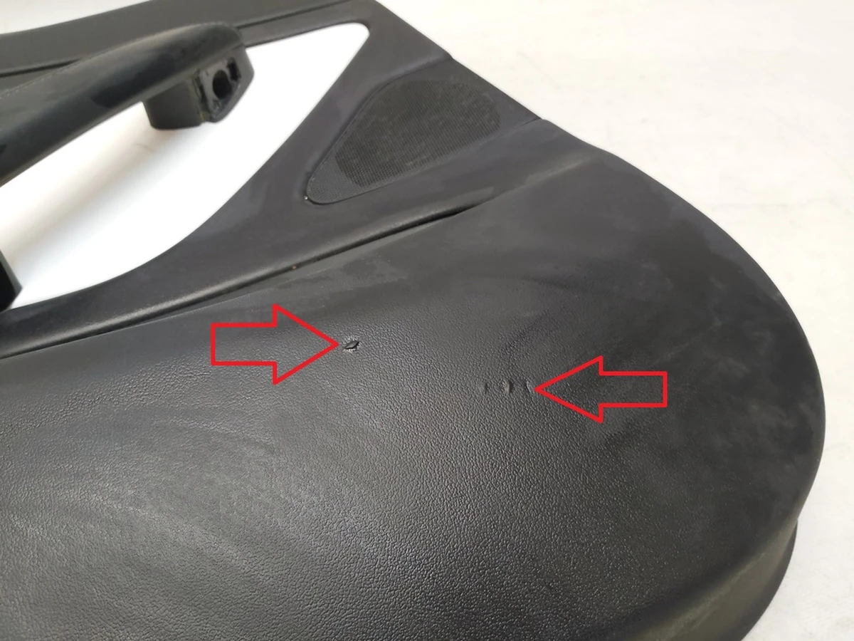 1 Rear left door card PREM WHITE with damage Tesla model 3 1090413-01-L