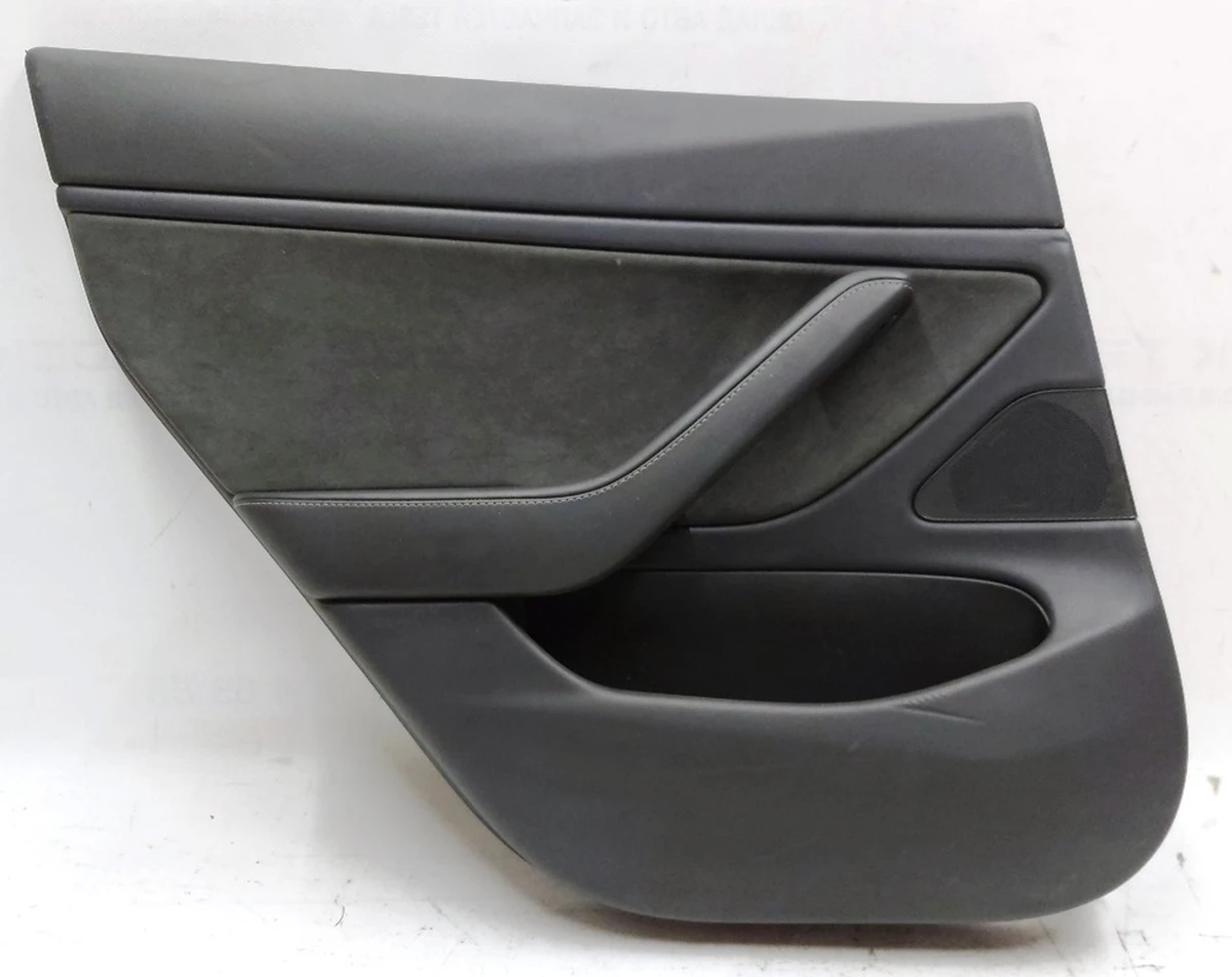 1 M3, DOOR TRIM, REAR LH, PREM BLACK speakers with damage Tesla model 3 1090413-01-M