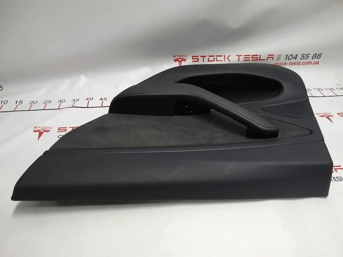 11 Rear right door card assembly PREM BLACK Tesla model 3 1090415-01-M
