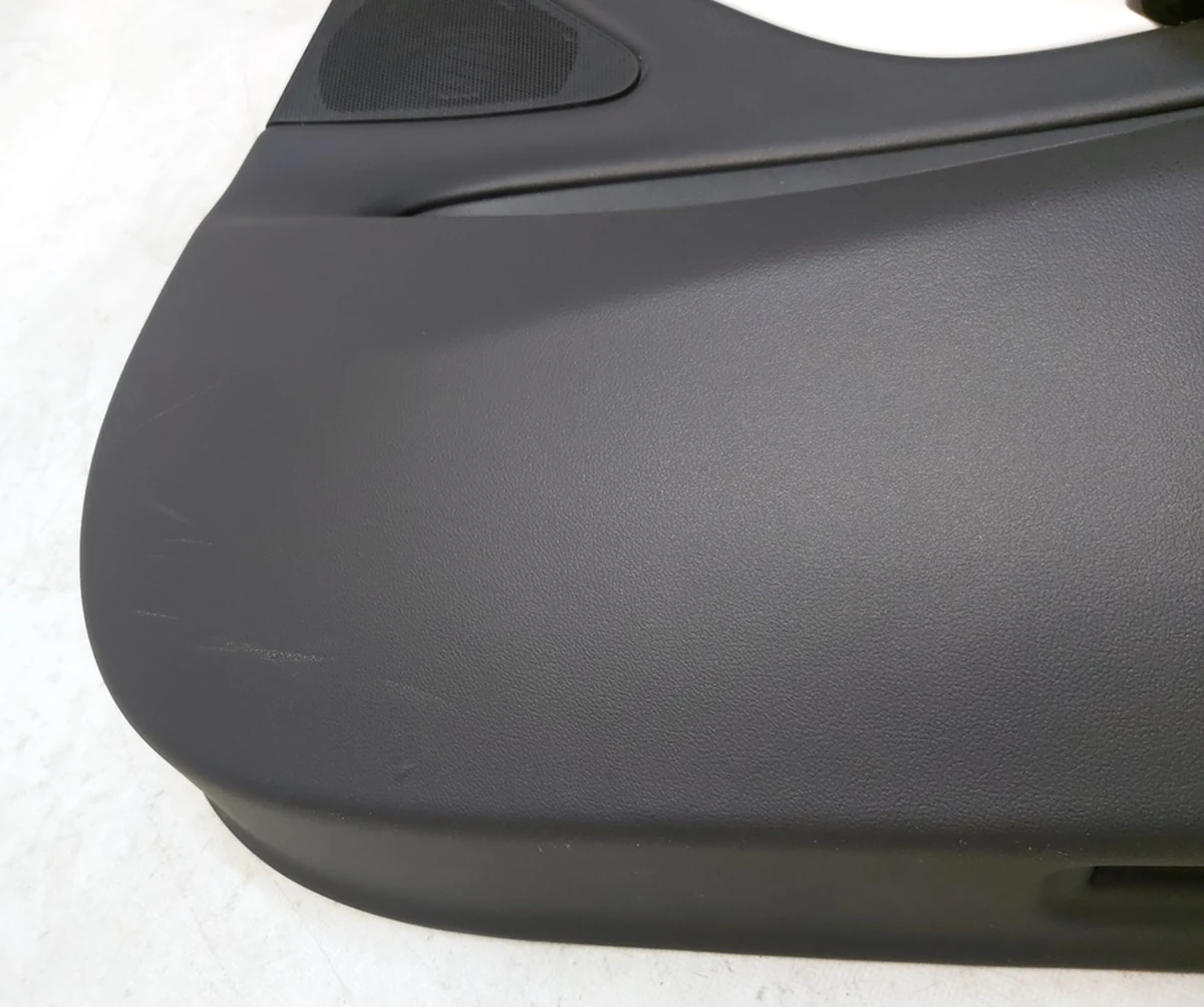 11 DOOR TRIM, REAR RH, PREM WHITE without power window unit with damage Tesla model 3 1090415-02-M