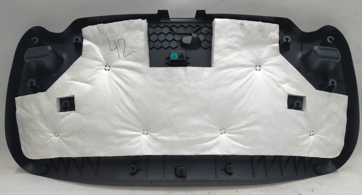 2 Карта крышки багажника (с повреждениями) Tesla model 3 1090454-00-I