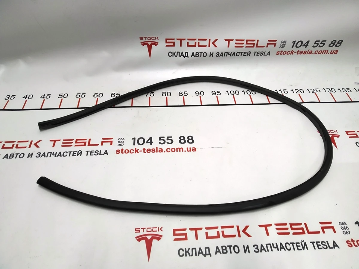 3 Уплотнитель двери задней левой Tesla Model 3, Model 3 Jan 2024 1090509-00-D