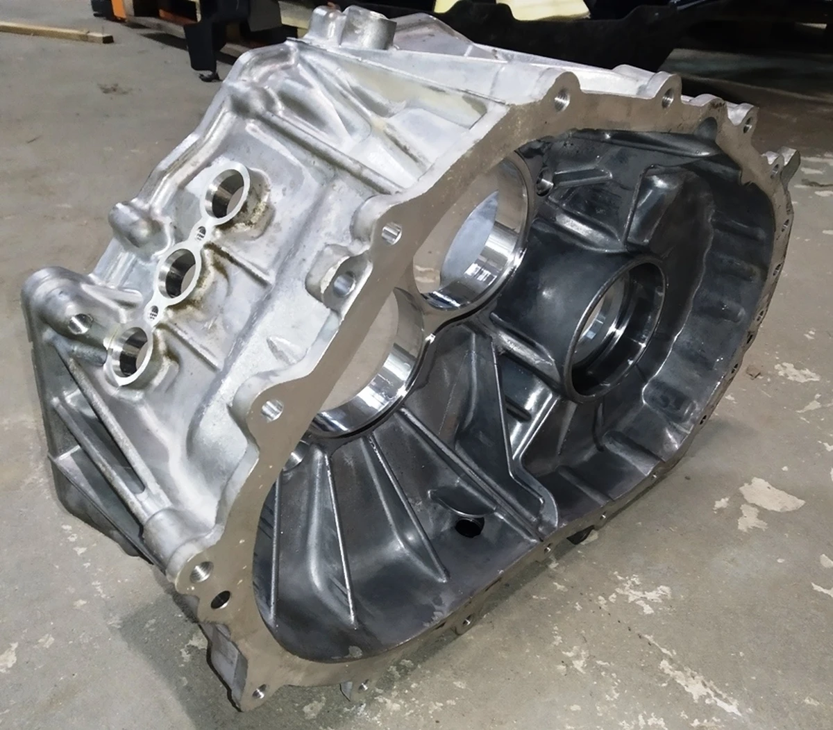 1 Картер редуктора мотора заднього MOSFET з боку статора Tesla model 3 1120970-00-F