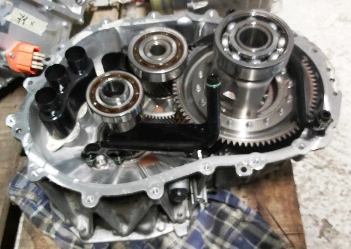 Картер редуктора мотора заднього MOSFET з боку статора в зборі Tesla model 3 1120990-00-H