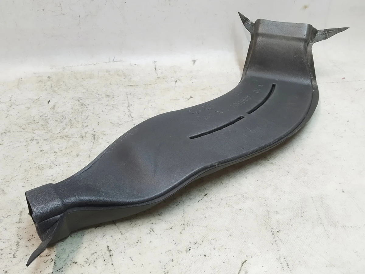 Повітропровід зарядного порту Tesla Model X 1090897-00-B