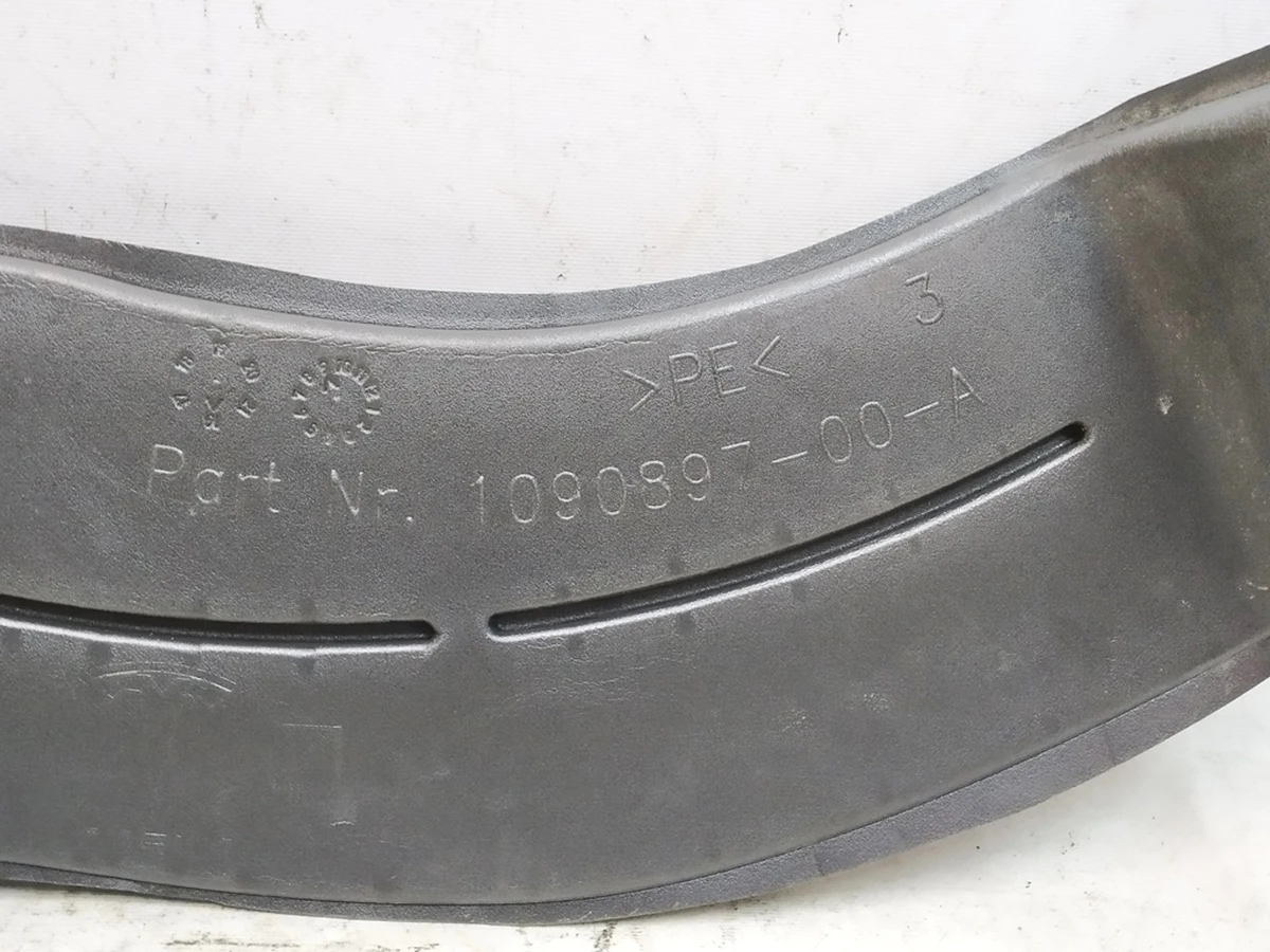 Повітропровід зарядного порту Tesla Model X 1090897-00-B