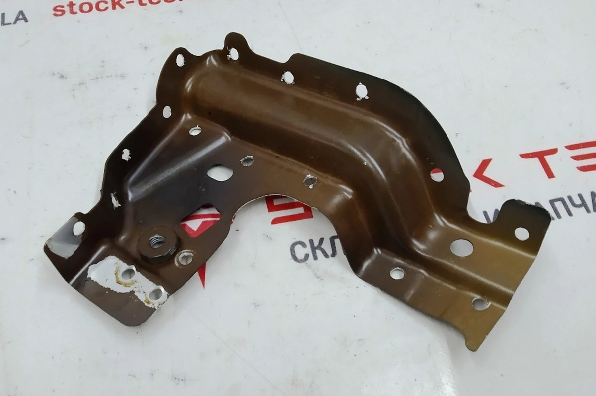 8 Quarter Rear Right Body Panel Mount Seat Belt Inner Part Tesla Model 3 1095654-S0-D