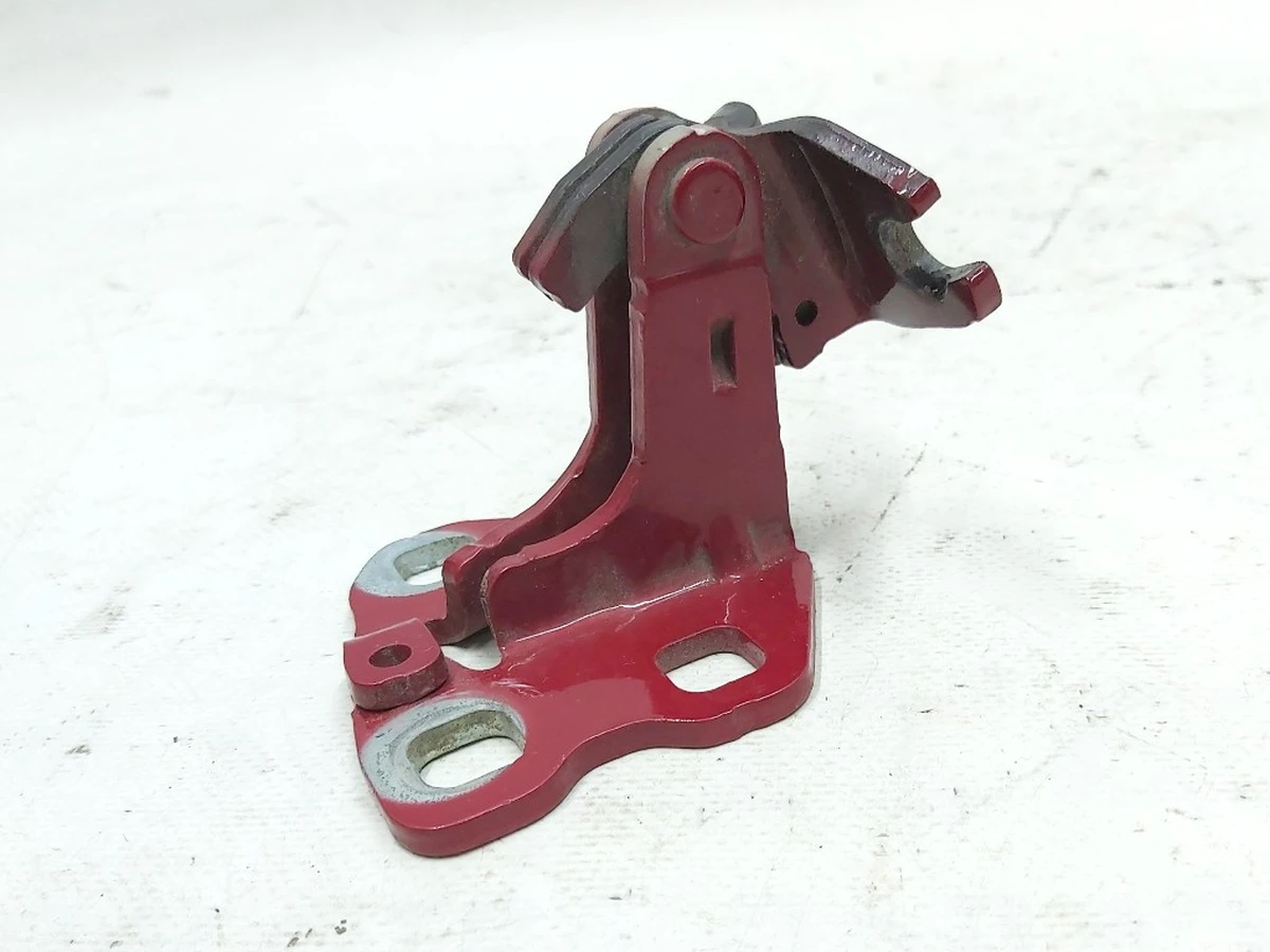 2 Петля двери задней правой нижняя PPMR Tesla model 3 1091330-00-F