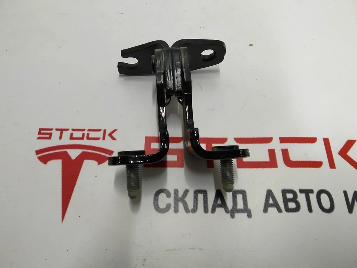 1 Петля двери задней левой верхняя PBSB Tesla model 3 11091333-00-F