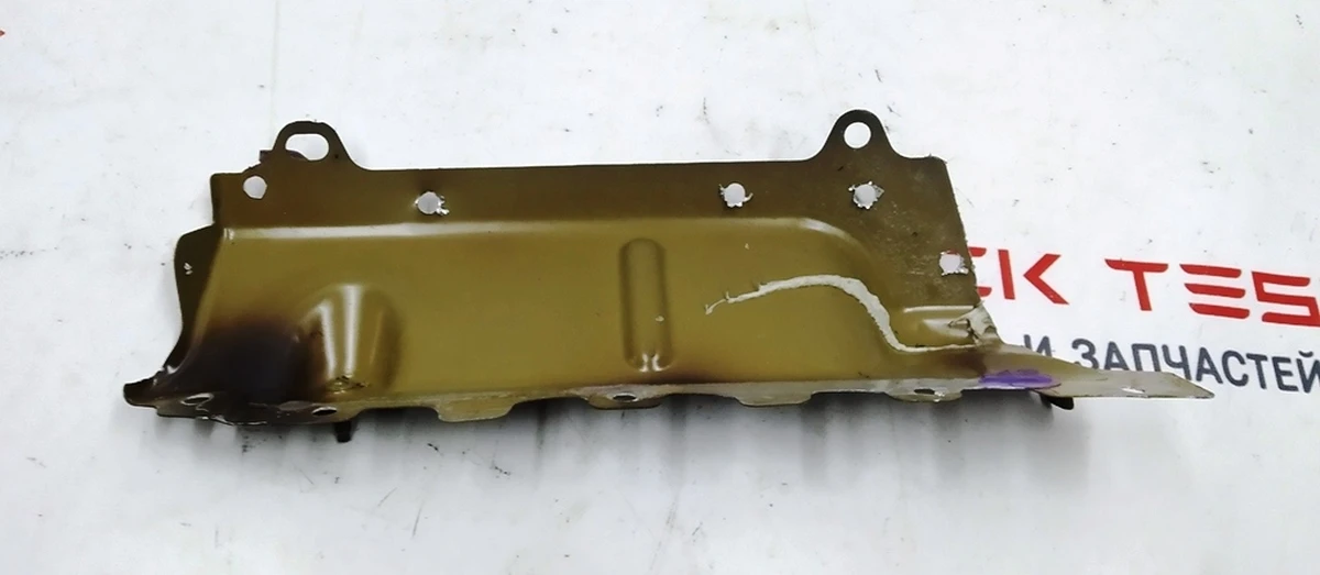 28 Quarter Rear Right Body Panel Spar and Side Pocket Connector Tesla model 3 1121054-S0-A