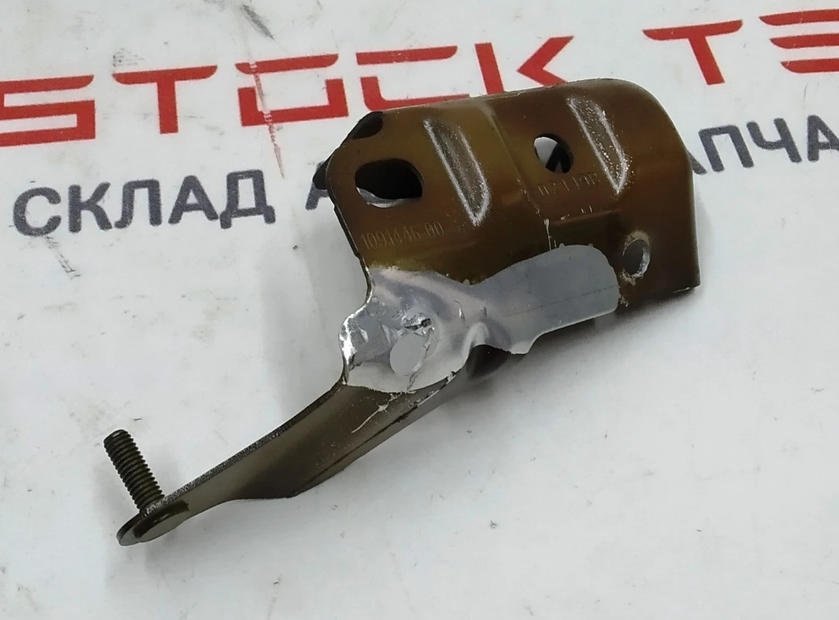 24 Quarter Rear Right Wheel Arch Inner Body Panel Mounting Bracket Tesla model 3 1093336-S0-A