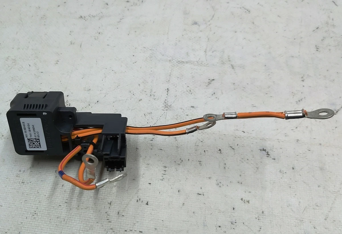 Разъём высоковольтный 600V основной батареи Tesla model 3, model Y 1091457-00-D