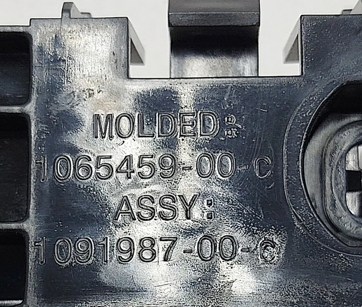 5 MS Brkt Assy, Rr Wing RH NEW