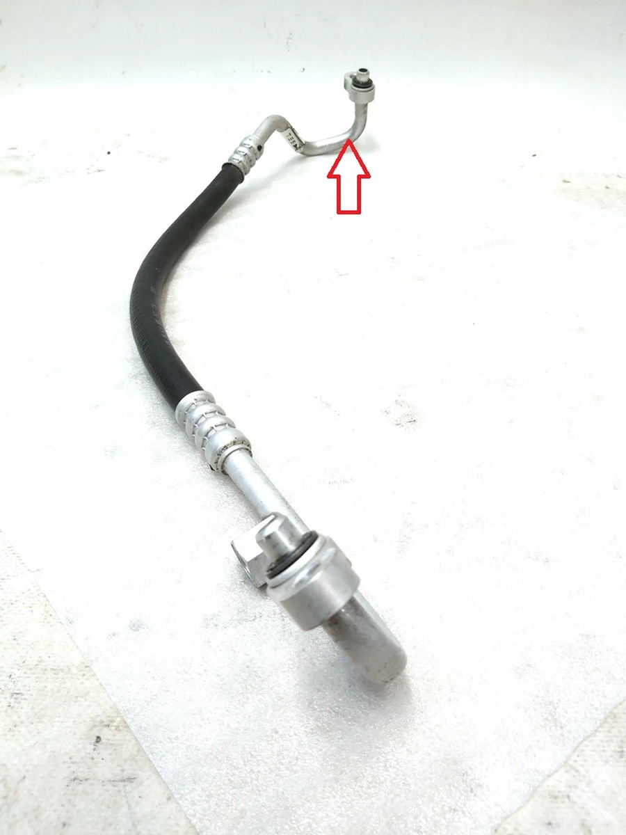 10 Трубопровід кондиціонера випускний Tesla model 3 1092158-00-F