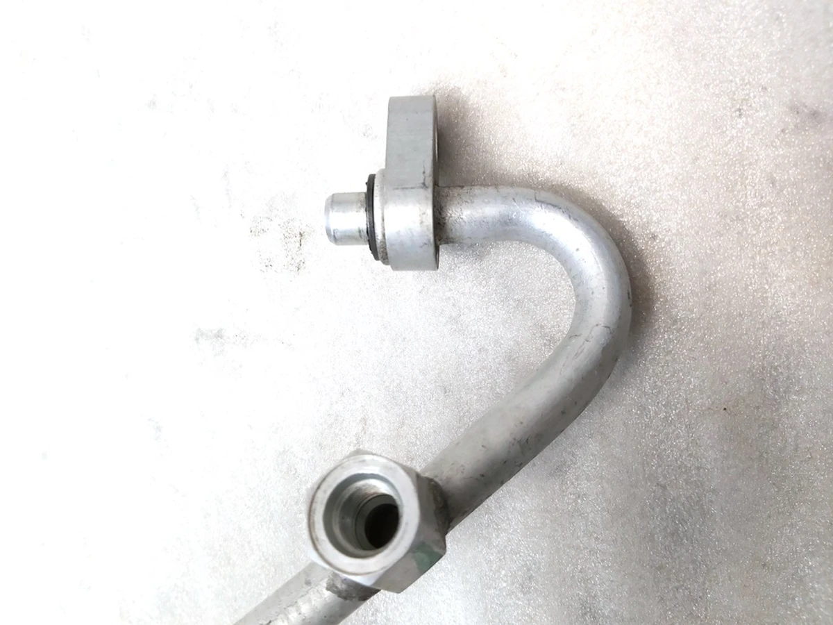 10 Трубопровід кондиціонера випускний Tesla model 3 1092158-00-F