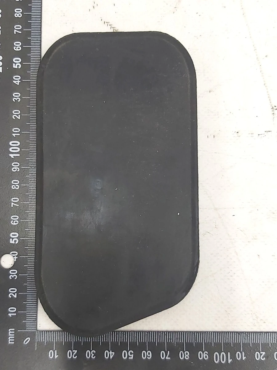 44 Заглушка чверті передньої лівої внутрішньої кузовної панелі моторного щита нижньої лівої Tesla model 3 1092173-S0-B